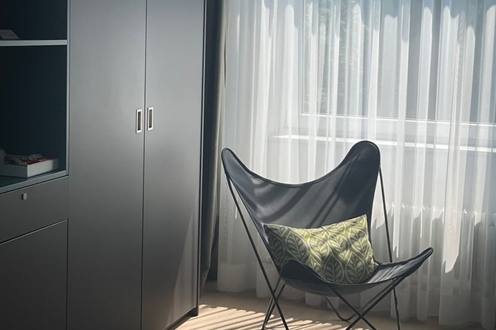 Room 13 of 76