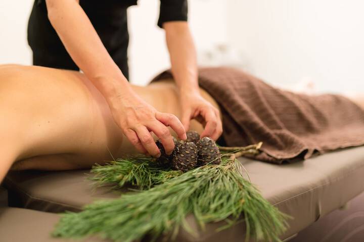 Massage in accommodation