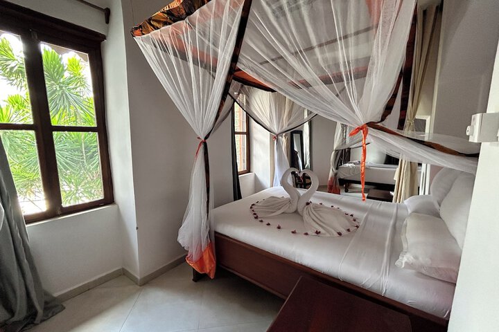 Room 4 of 53