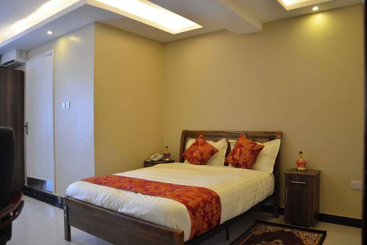 Room 5 of 37