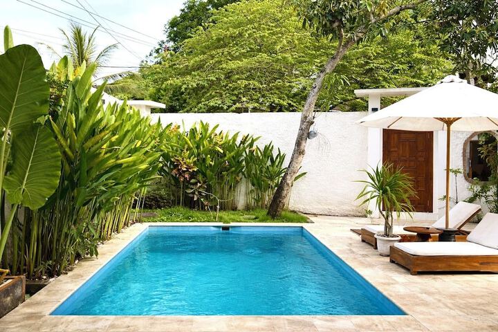Pool 12 of 22