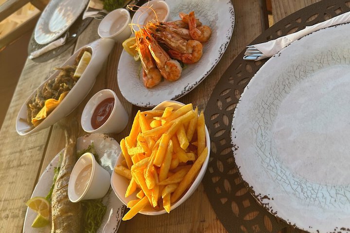 Dining 89 of 192