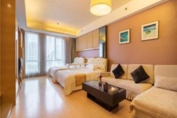 Room 5 of 119