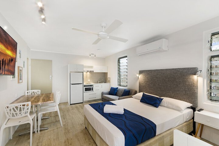 Room 17 of 49