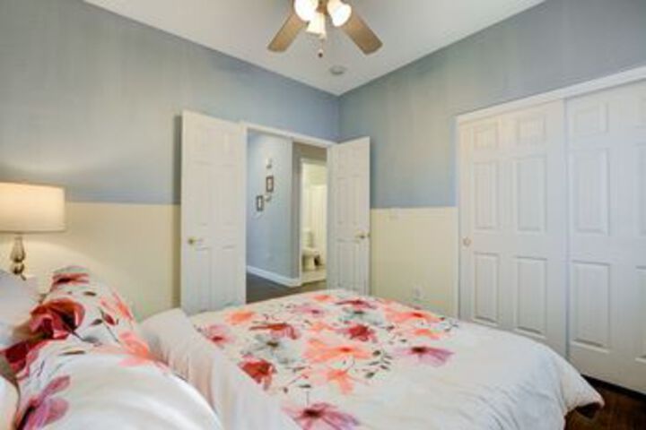 Room 11 of 35