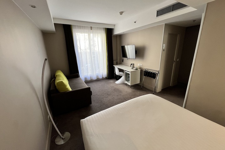 Room 29 of 92