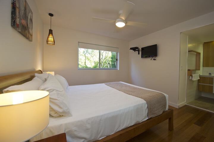 Room 3 of 13