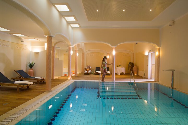 Pool 36 of 78