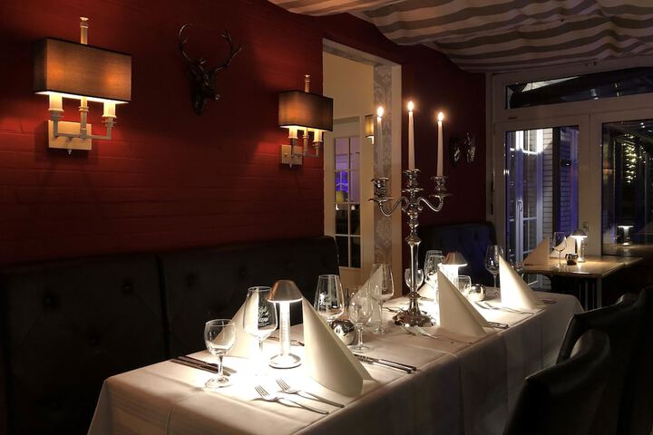 Dining 56 of 70