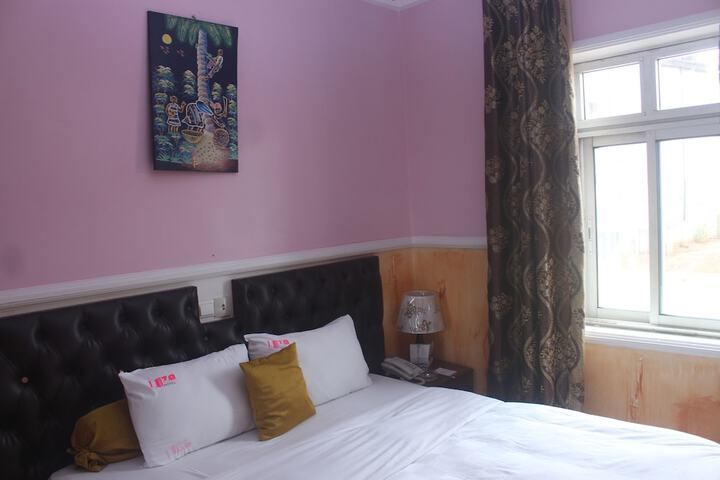 Room 28 of 51