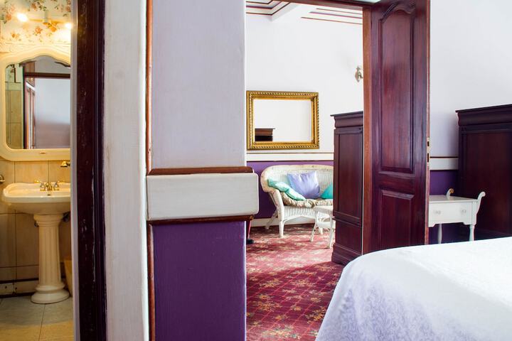 Room 5 of 47
