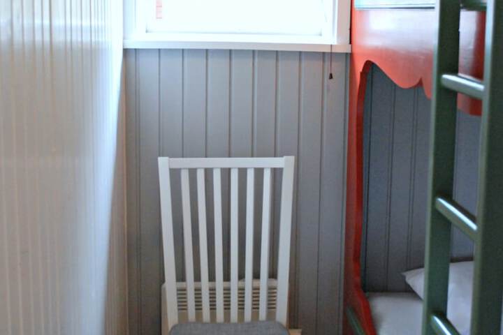 Room 7 of 66