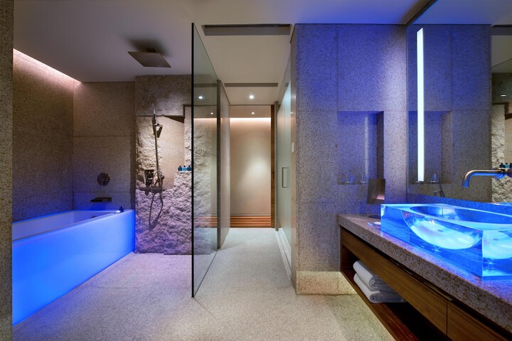 Room 42 of 58
