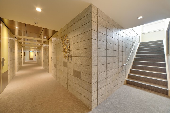 Ballroom/Hall 40 of 42