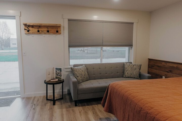Room 4 of 56