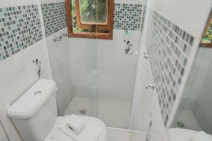 Room 15 of 146