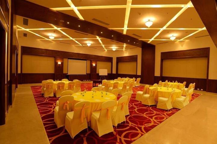 Ballroom/Hall 47 of 60