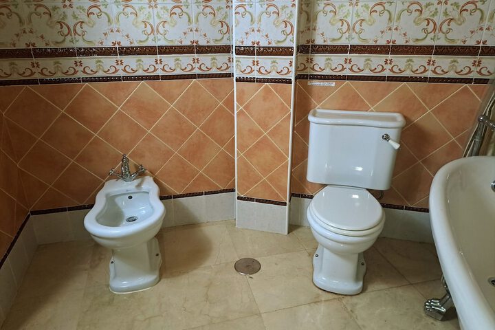 Room 38 of 60