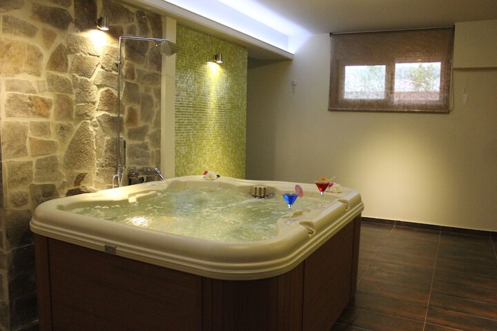 Spa 41 of 68