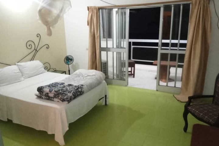 Room 8 of 49