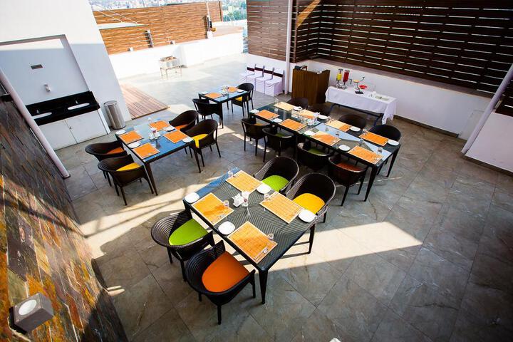 Hotel Radha Prasad