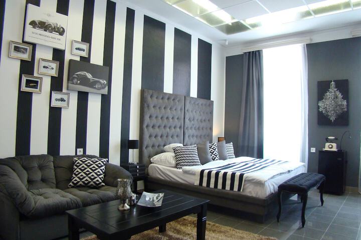 Room 4 of 70