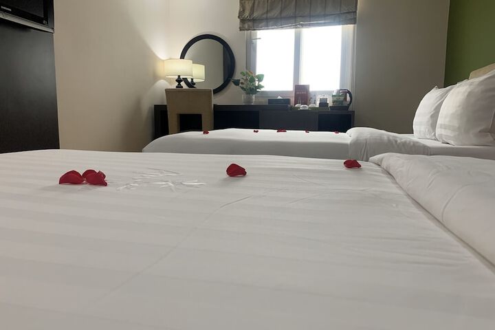 Room 18 of 77