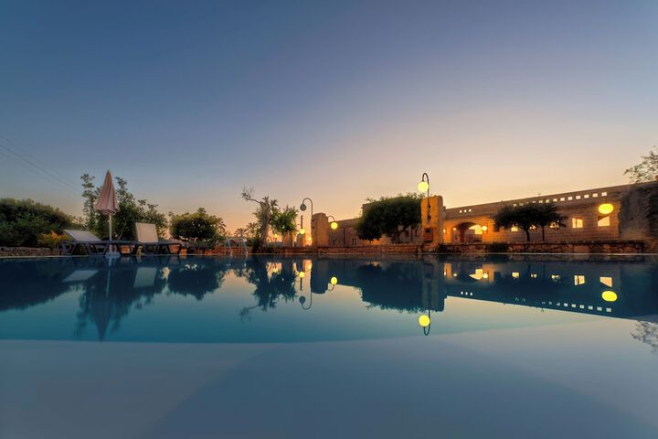 Pool 13 of 41
