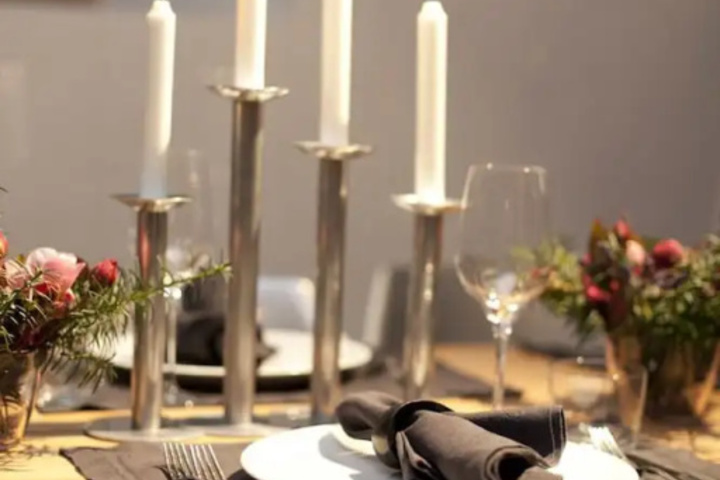 Dining 15 of 15