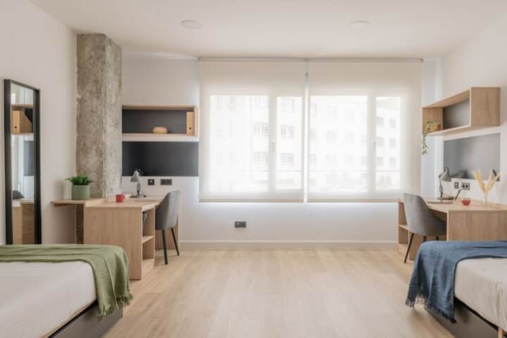 Room 7 of 15