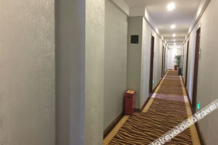 Hotel Interior 13 of 28