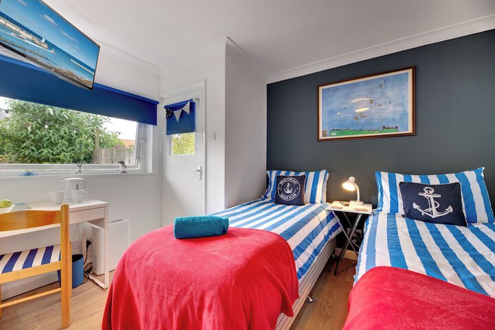 Room 13 of 26