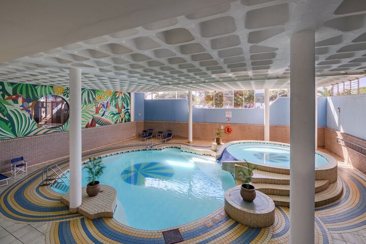 Pool 47 of 71