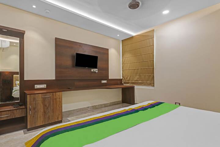 Room 14 of 35