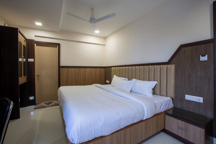 Room 14 of 50