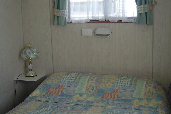 Room 8 of 36