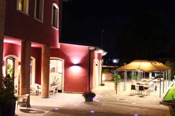 Albergo Delle Industrie