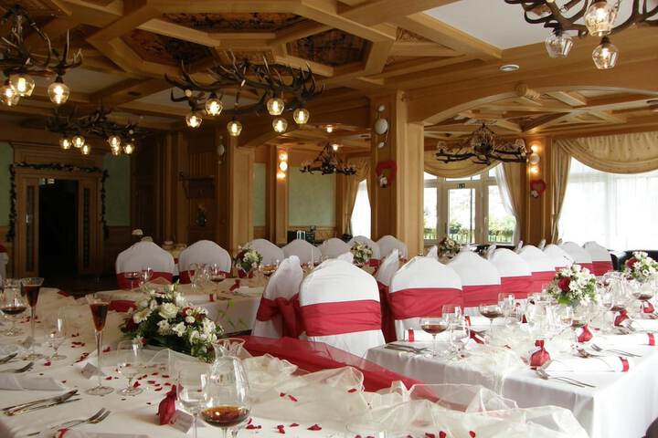Ballroom/Hall 78 of 91