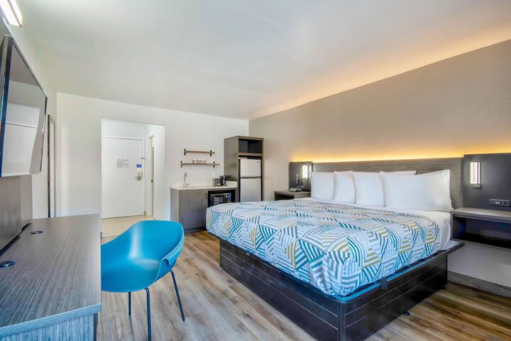 1 Queen Bed | ADA Accessible Roll in Shower Kitchen (6 of 15)