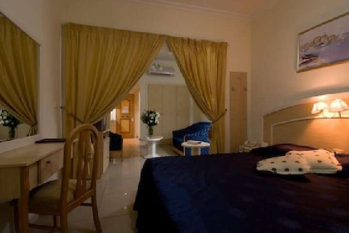 Room 20 of 42