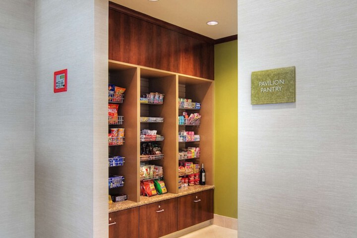 Snack bar