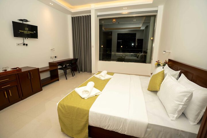 Room 30 of 86