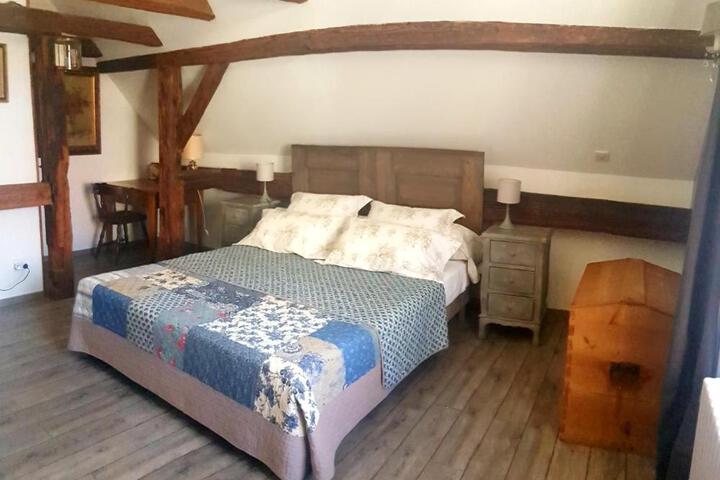 Photo 10