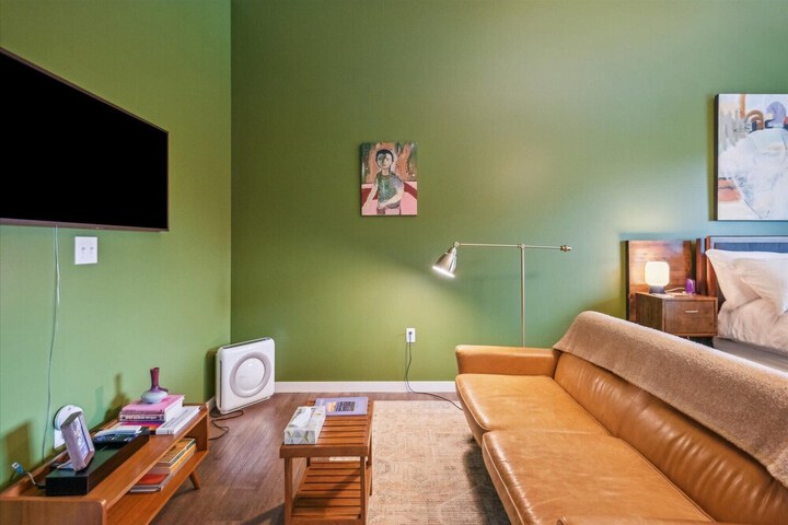 Room 68 of 117