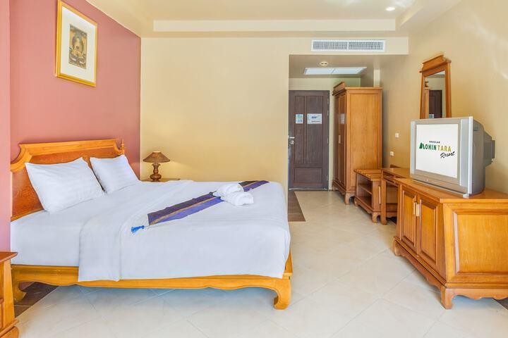 Room 4 of 38