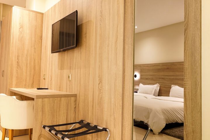 Room 30 of 50