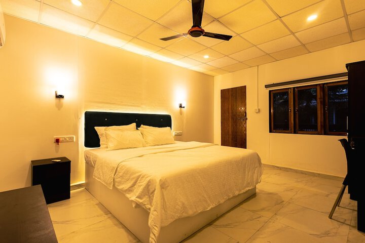 Room 5 of 22