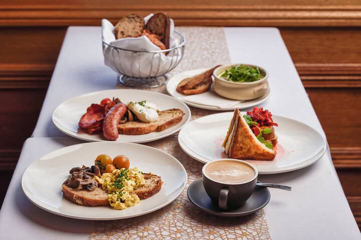 Breakfast/Coffee Service 39 of 55