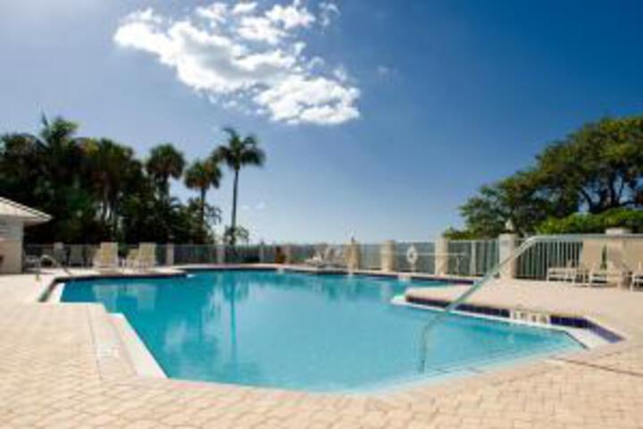 Pool 40 of 55