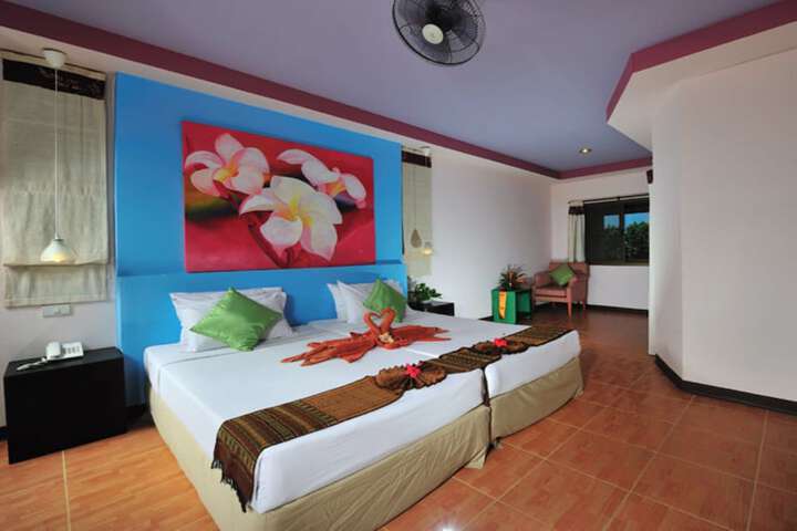 Room 8 of 65
